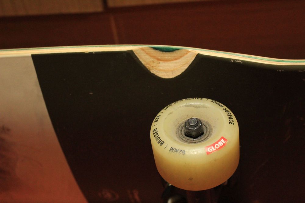 Skateboard / Cruiser GLOBE Chopper imaculado