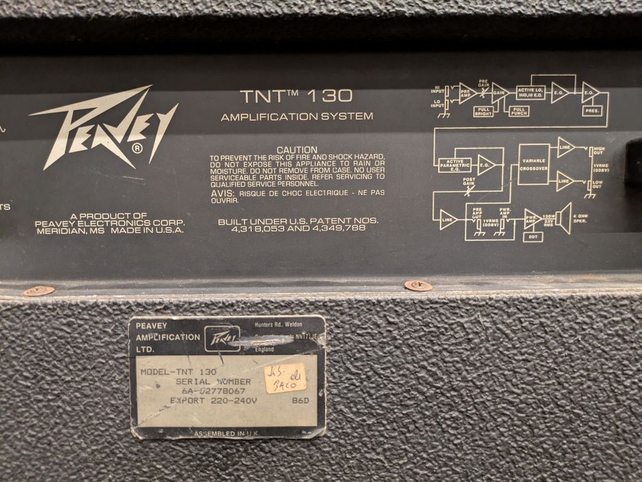 Amplificador de Baixo PEAVEY TNT 130 1x15" 130W