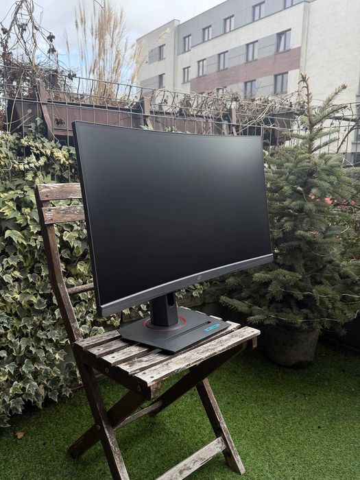 Monitor Gamingowy Asus Rog Strix xg27wcs 2560x1440px 180Hz