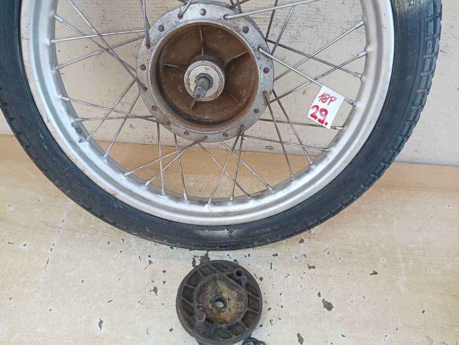 WSK - koła przód - 18 cali - 1977 + 1984 - (19P+29P)