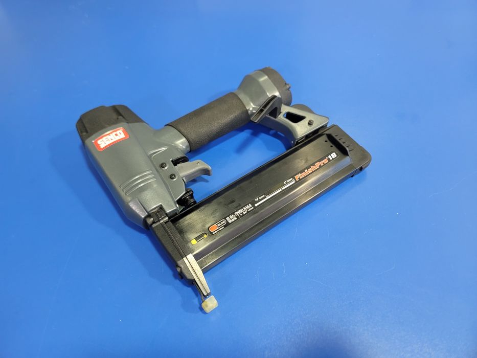 Гвоздезабиватель Штифпистолет Степлер Senco Finish Pro 18 15-50