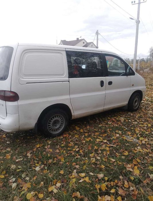 HYUNDAI H1 227 тис. км