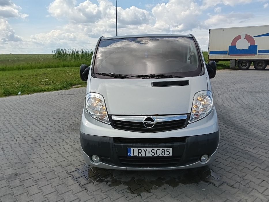 Opel Vivaro 2.5 145km