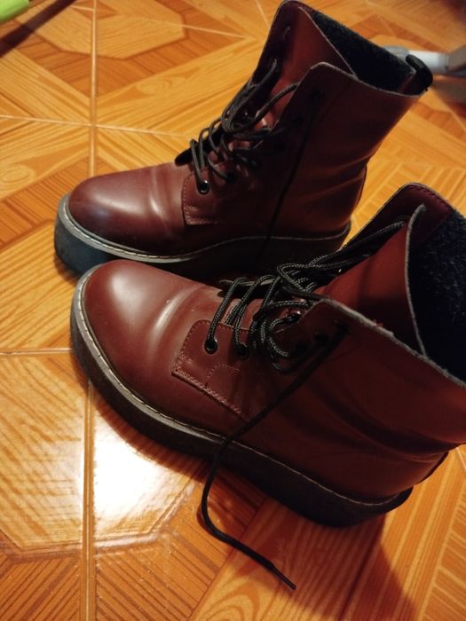 Bota senhora estilo militar