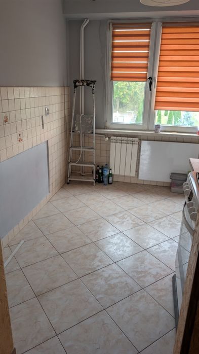 Mieszkanie 3 pokoje , garaż, piwnica