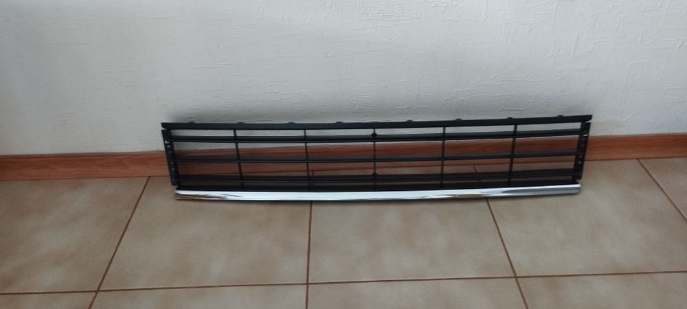 Решітка бампера птф VW Passat b7 eur