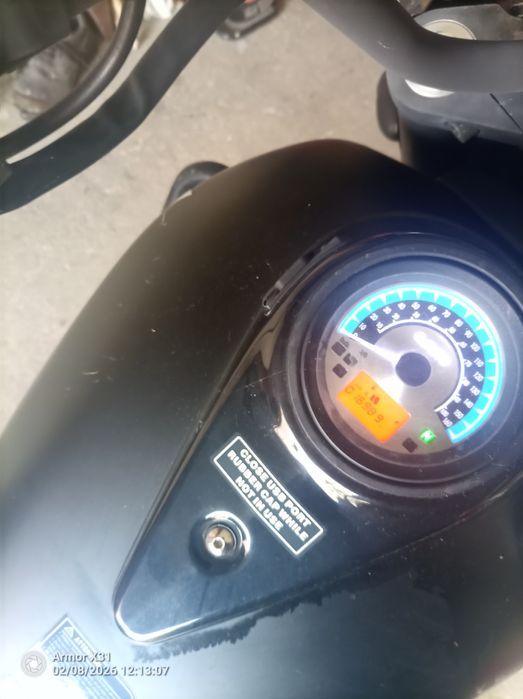 Vendo mota, tem alguns toques