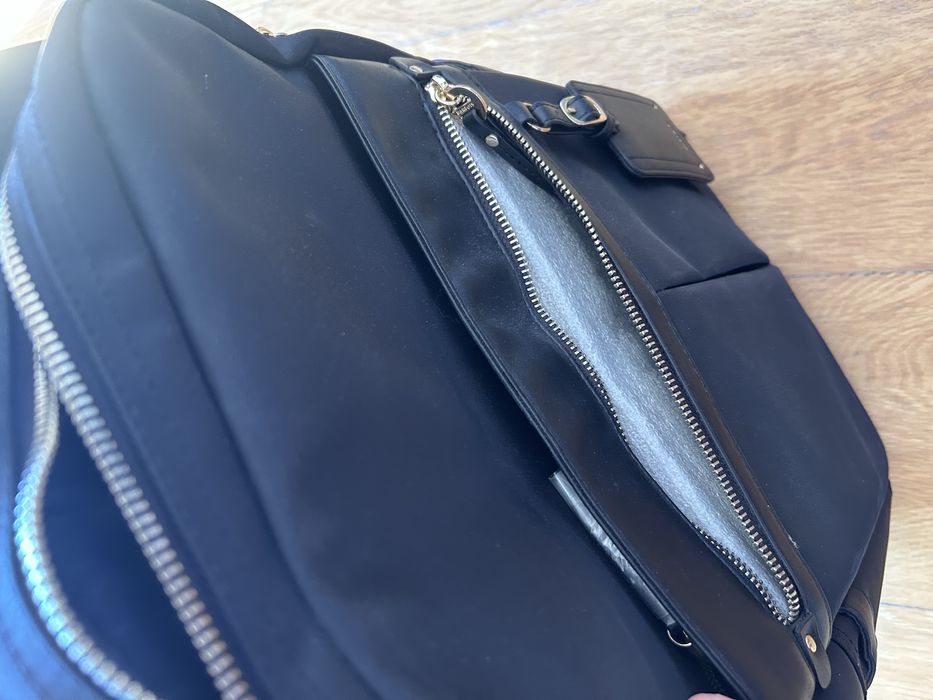 Mochila preta para computador da Parfois