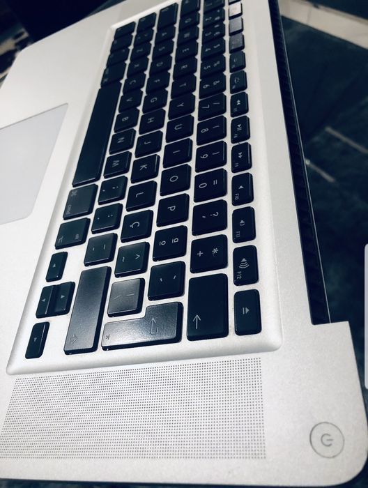 Palmrest Macbook pro64550153626755124