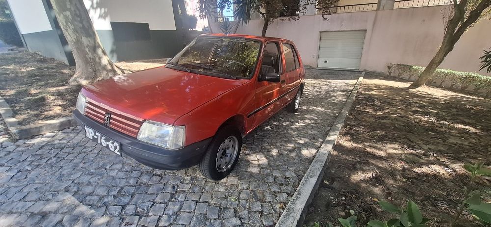 Vendo  Peugeot  205 color line  Pre clássico. foto 4