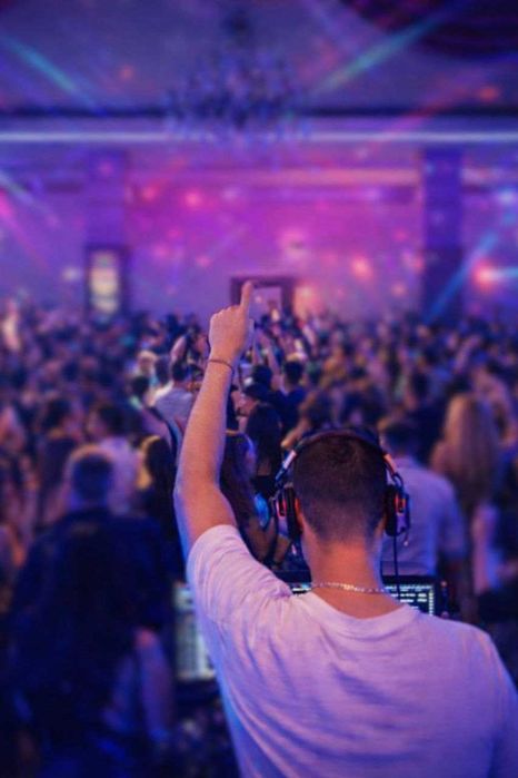 Диджей (DJ) с аппаратурой на Вечеринку, Корпоратив, Юбилей, Свадьбу