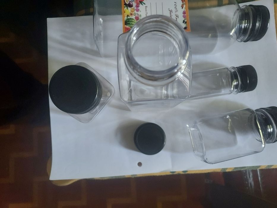 Garrafas para sumos. Leite. Café. REUTILIZÁVEIS  15 euros 5 unidades.