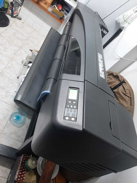 Quero vender PLOTER HP e Guilhotina  (profissional)