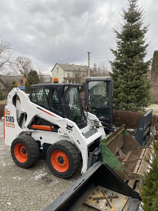 Бобкат міні-екскавато, ГІДРомолот ,вібромолот, мінік, навантажувач