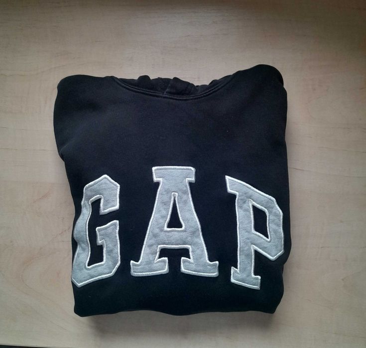 Czarna bluza Gap