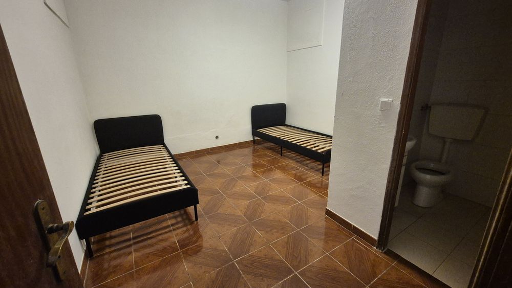 QUARTOS para arrendamento – Rua do sol