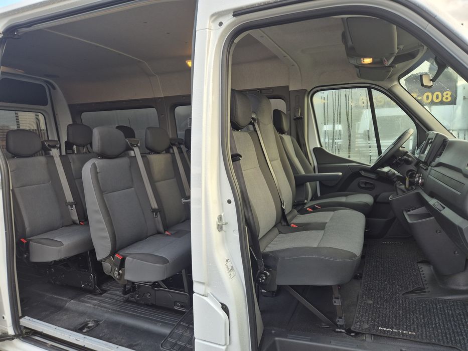 Wynajem Wynajmę  Wypożyczę Bus 9 Osobowy  Renault  Master