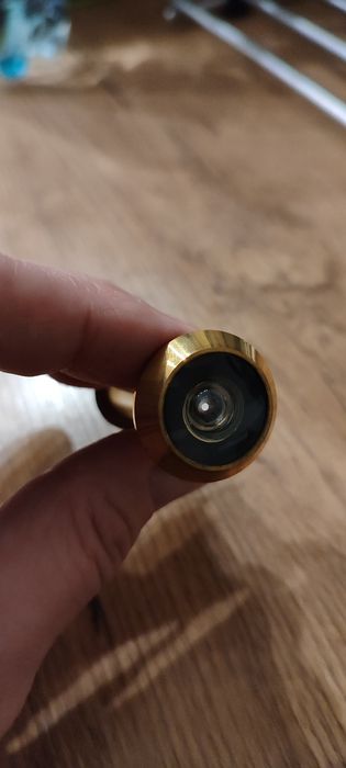 Wizjer judasz do drzwi