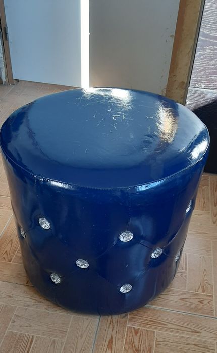 Pouf azul como novo