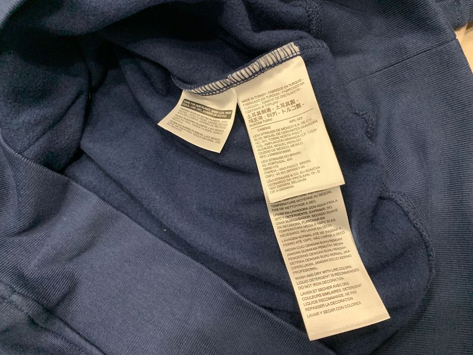 Товстовка чоловіча Levis розмір S-M