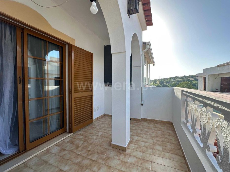Vendo apartamento usado e renovado  | T2+1, em Loulé