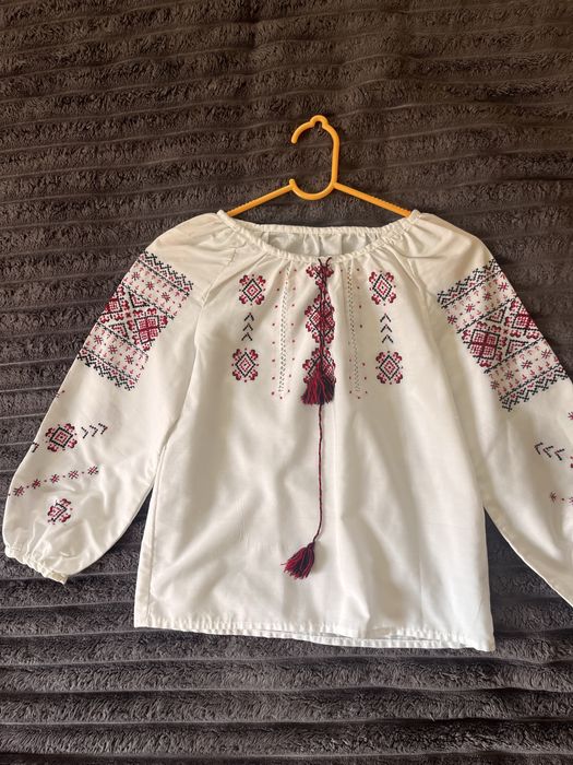 Вишиванка для дівчинки