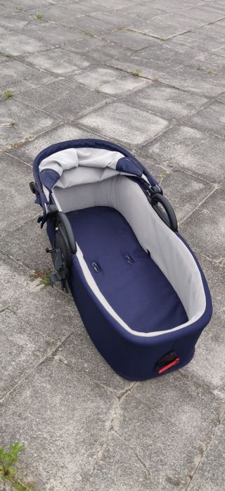 Alcofa, cadeira e baloiço., Artigos para criança