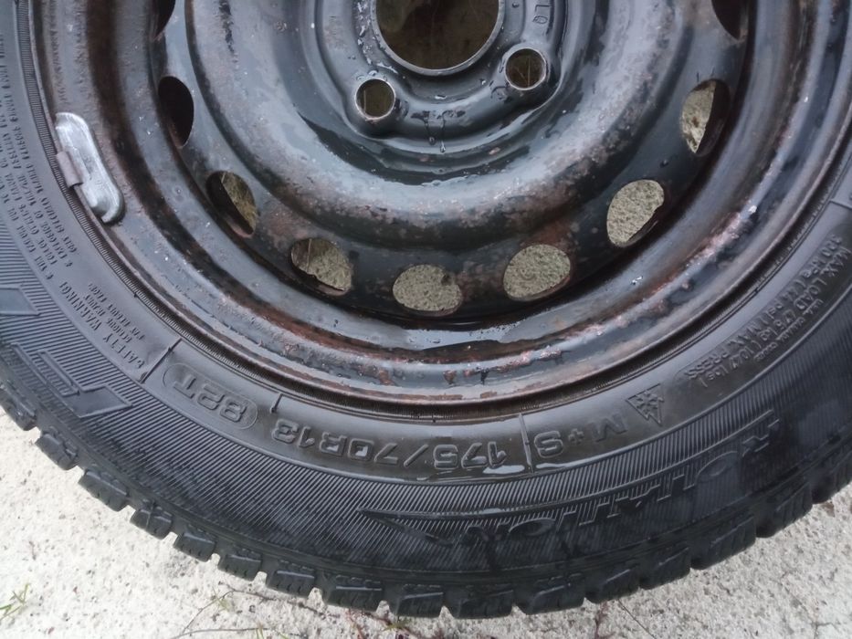 Продам комплект колес R13