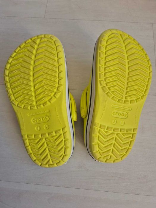 Chodaki Crocs J1 (r. 32-33)