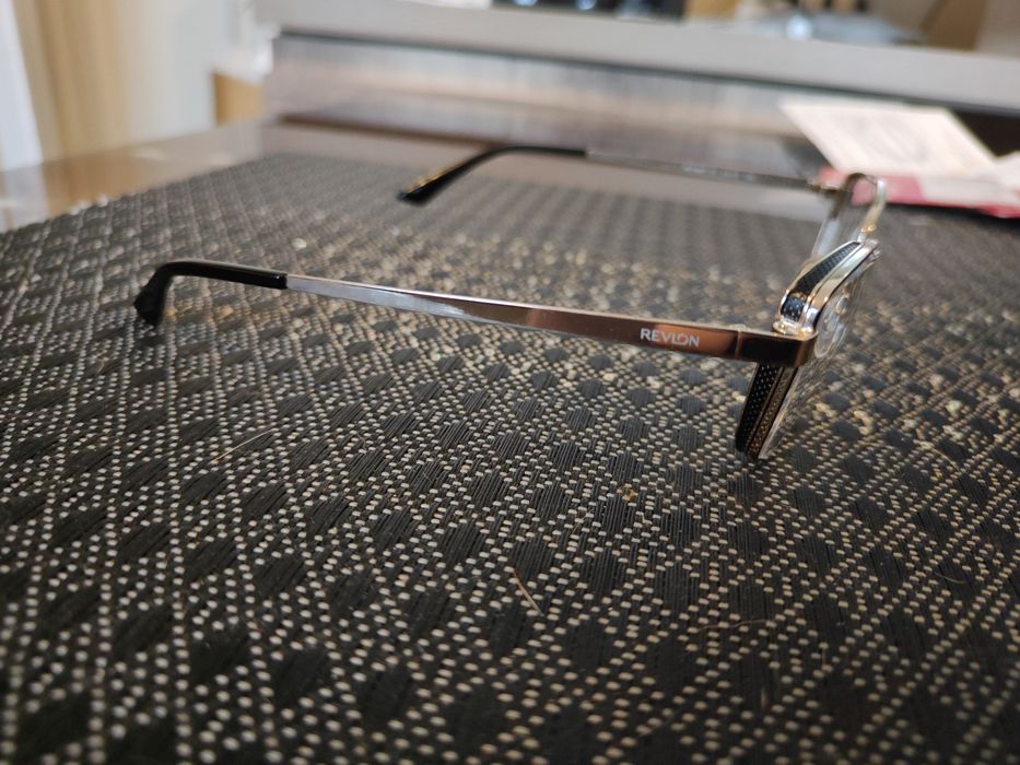 Okulary korekcyjne Revlon, szkła -0,75 ochrona UV, antyrefleks