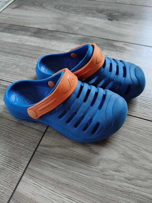 Crocksy, klapki Martes r.29