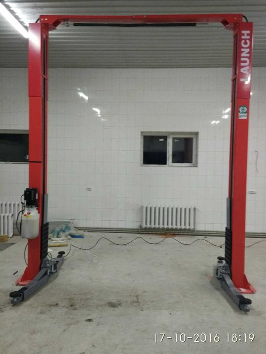 Склад підйомники автомобільні нові та БУ подъёмник для СТО LAUNCH