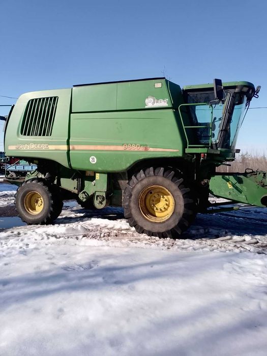 Комбайн JOHN DEERE 9880i STS