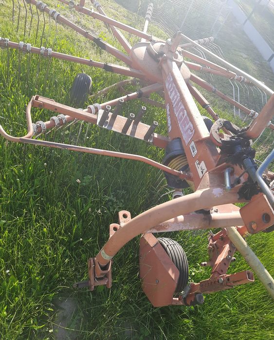 Zgrabiarka Pottinger Top380N