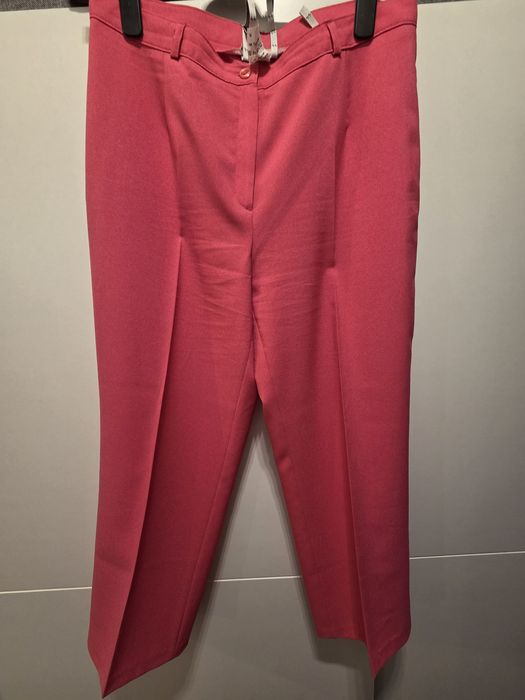 Garnitur damski, Garsonka damska - 42 / 44, komplet daszkiem, zestaw