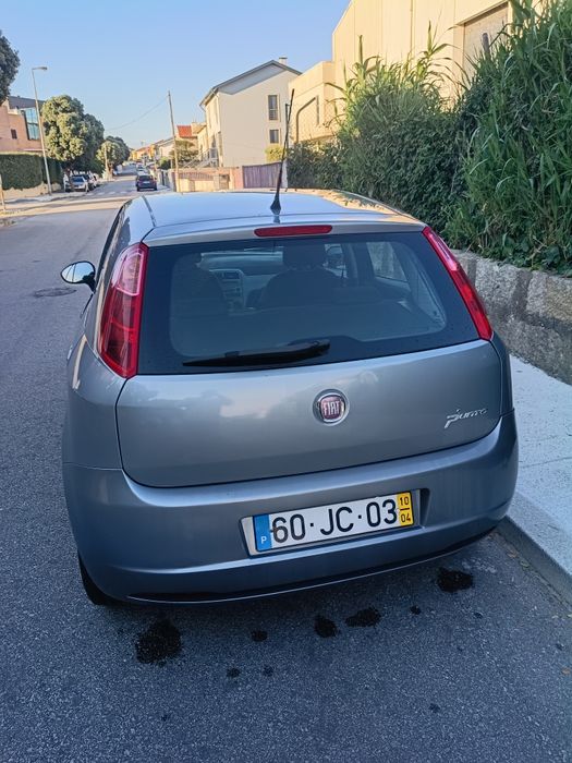 FIAT PUNTO 1.2 2010 179,000 KM