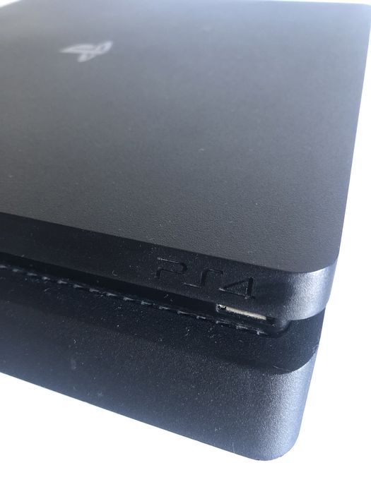 PlayStation PS4 Slim 1TB