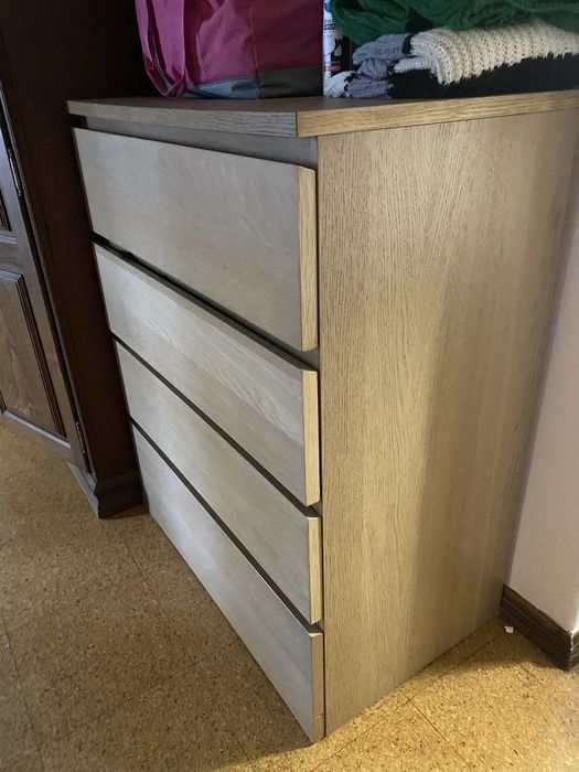 Mobilias ikea em bom estado