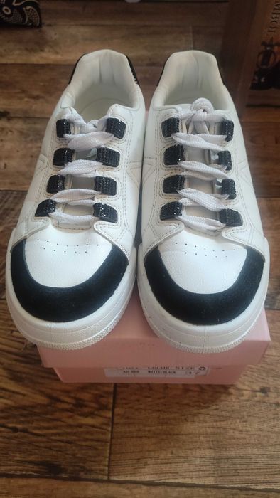 Adidasy damskie białe