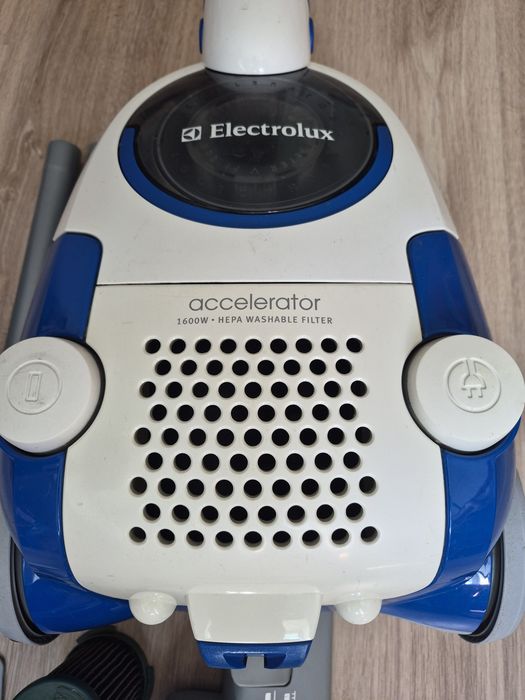 Продам пылесос electrolux zac6806 в хорошем состоянии