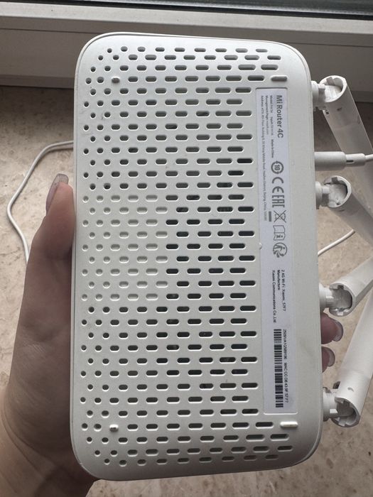 Продається роутер mi router 4c