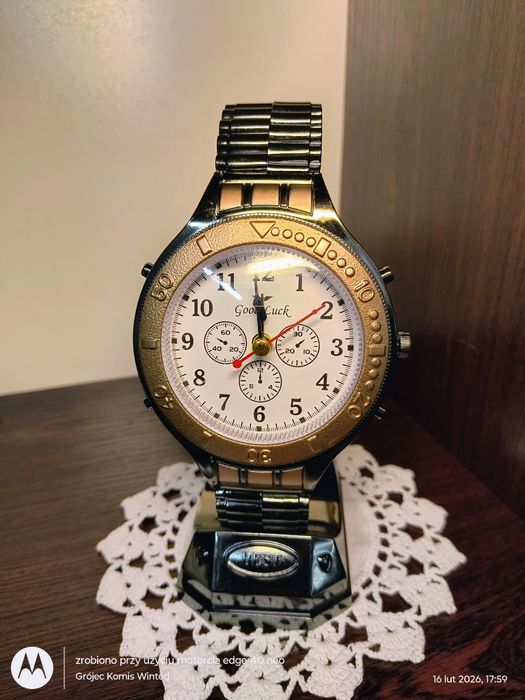 Zegarek stojący plastikowy sprawny