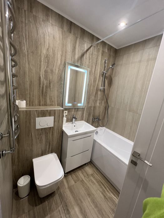 Квартира від власника ( новобудова) ближній центр