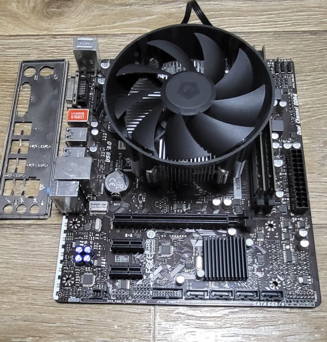 Комплект Ryzen 7 3800X+ biostar b350et +16gbddr4 +куллер Socket AM4