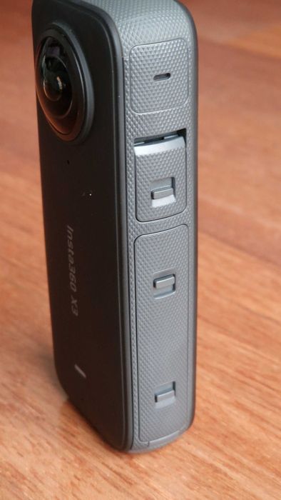 Insta 360 x3 action camera + acessórios e respectivas caixas
