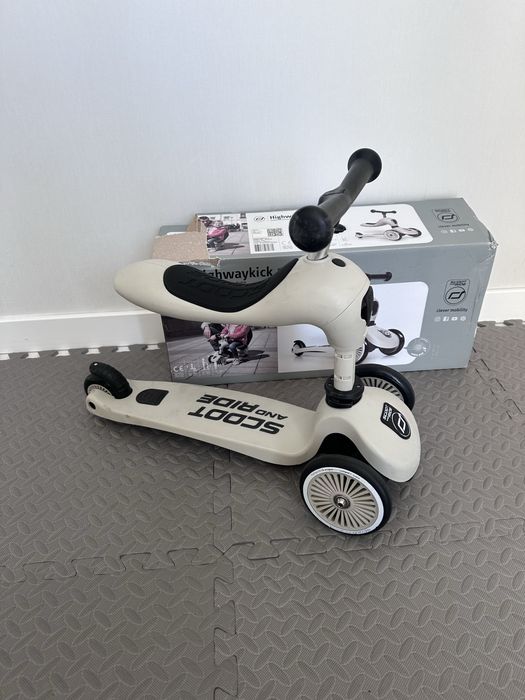 Біговел-самокат Scoot and Ride