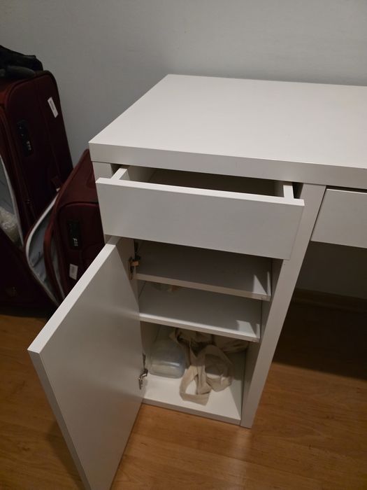 Mesa escritório IKEA