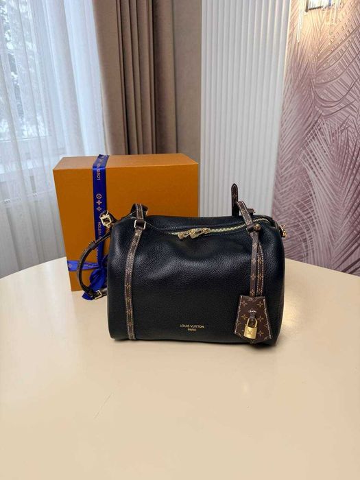 Шкіряна сумка Louis Vuitton LV Express Bag