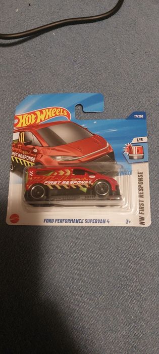 Hot wheels ford trudged hunter th
