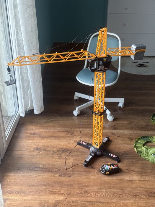 Dźwig sterowany na baterie